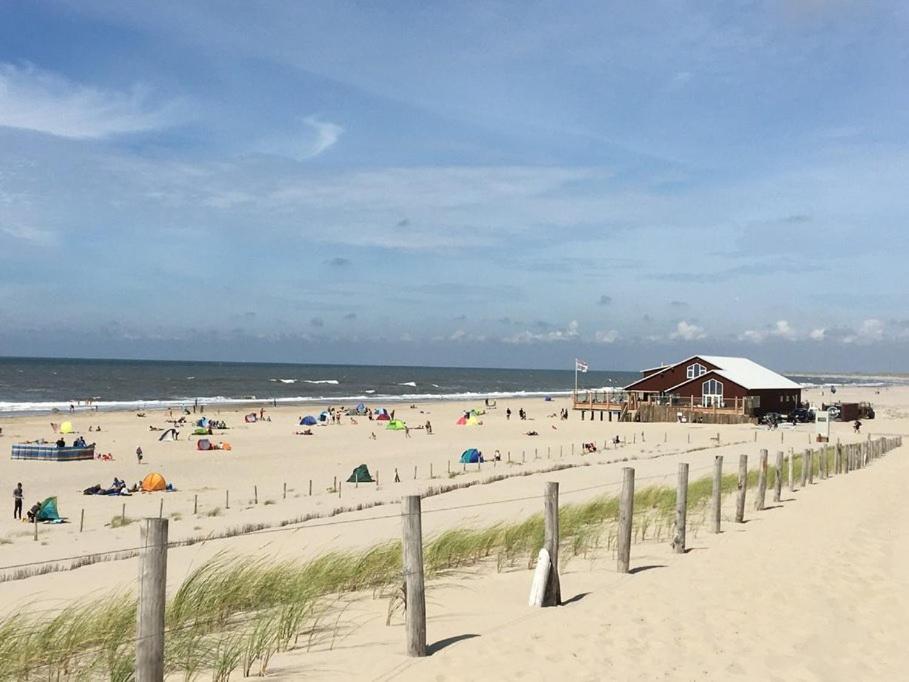 Strandhuis De Zon - Recreatiepark De Watersnip Петтен Экстерьер фото